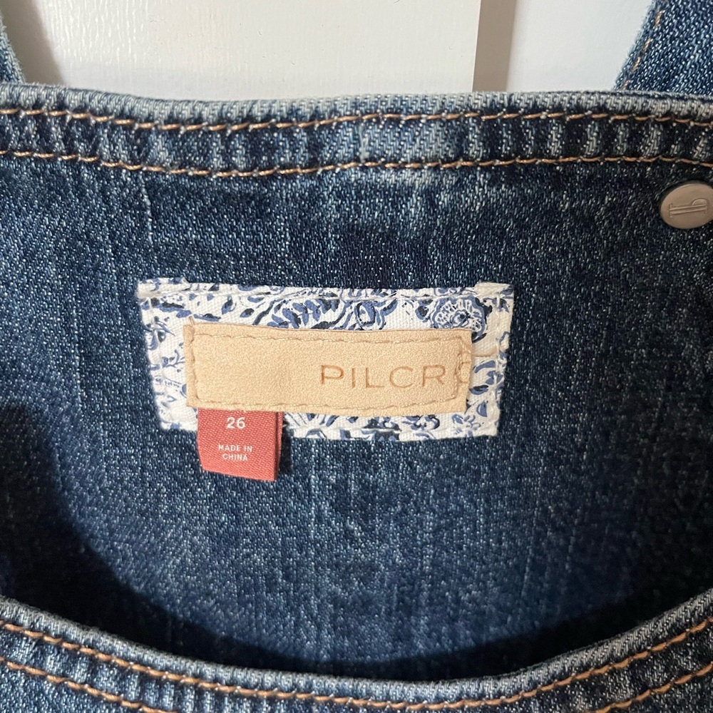 Anthropologie Pilcro Slouchy Overall Shorts.  Size
26” - Picture 7 of 7